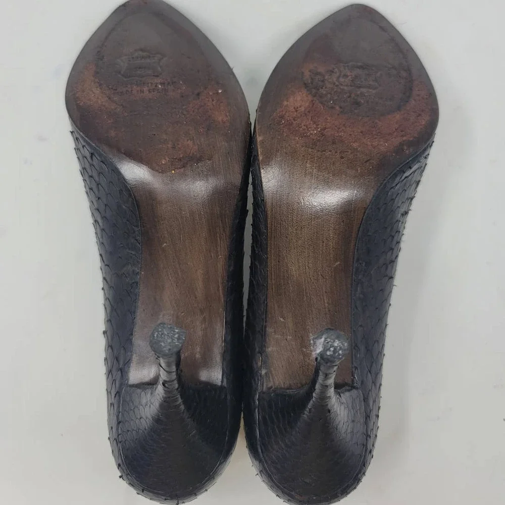 Stuart Weitzman stuart weitzman